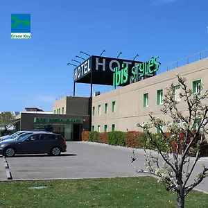 ** Hotel Ibis Styles Lleida España